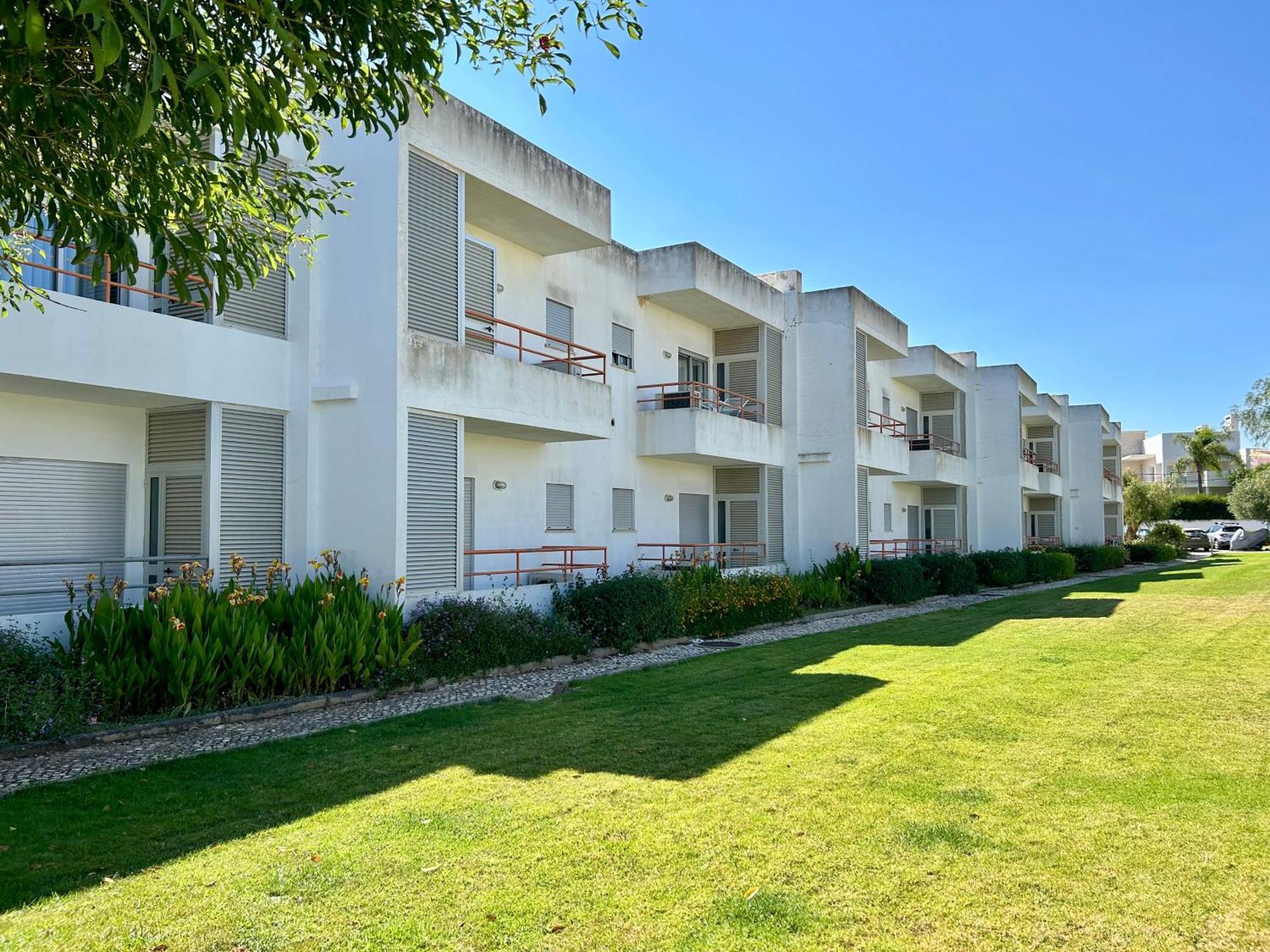 Apartamentos Santa Teresinha Алвор Экстерьер фото