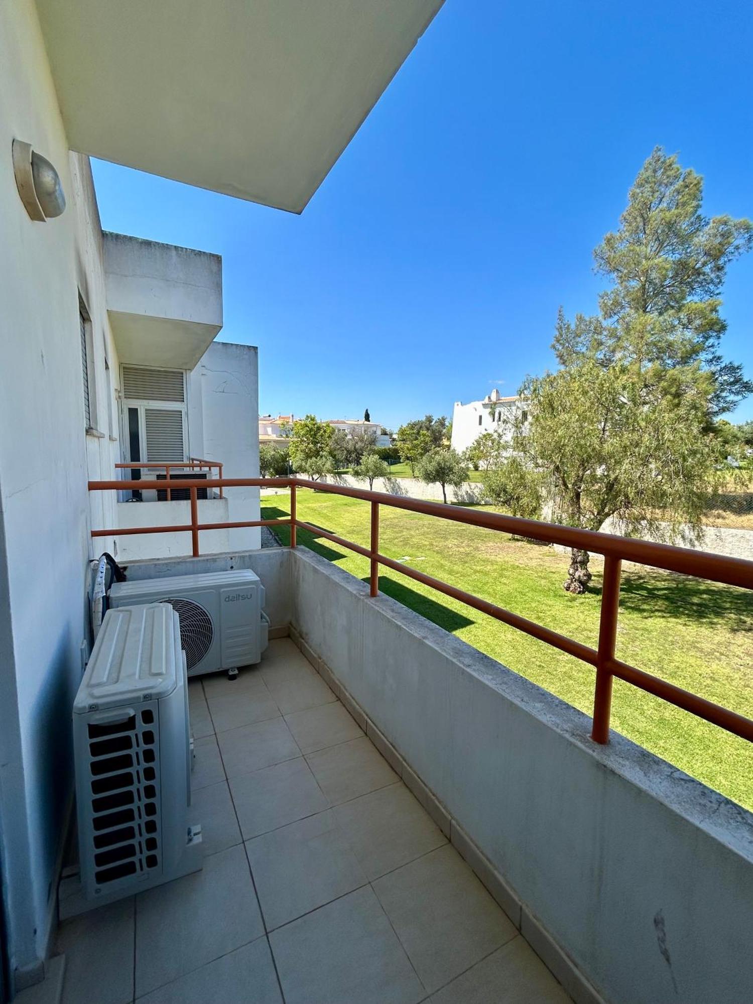 Apartamentos Santa Teresinha Алвор Экстерьер фото
