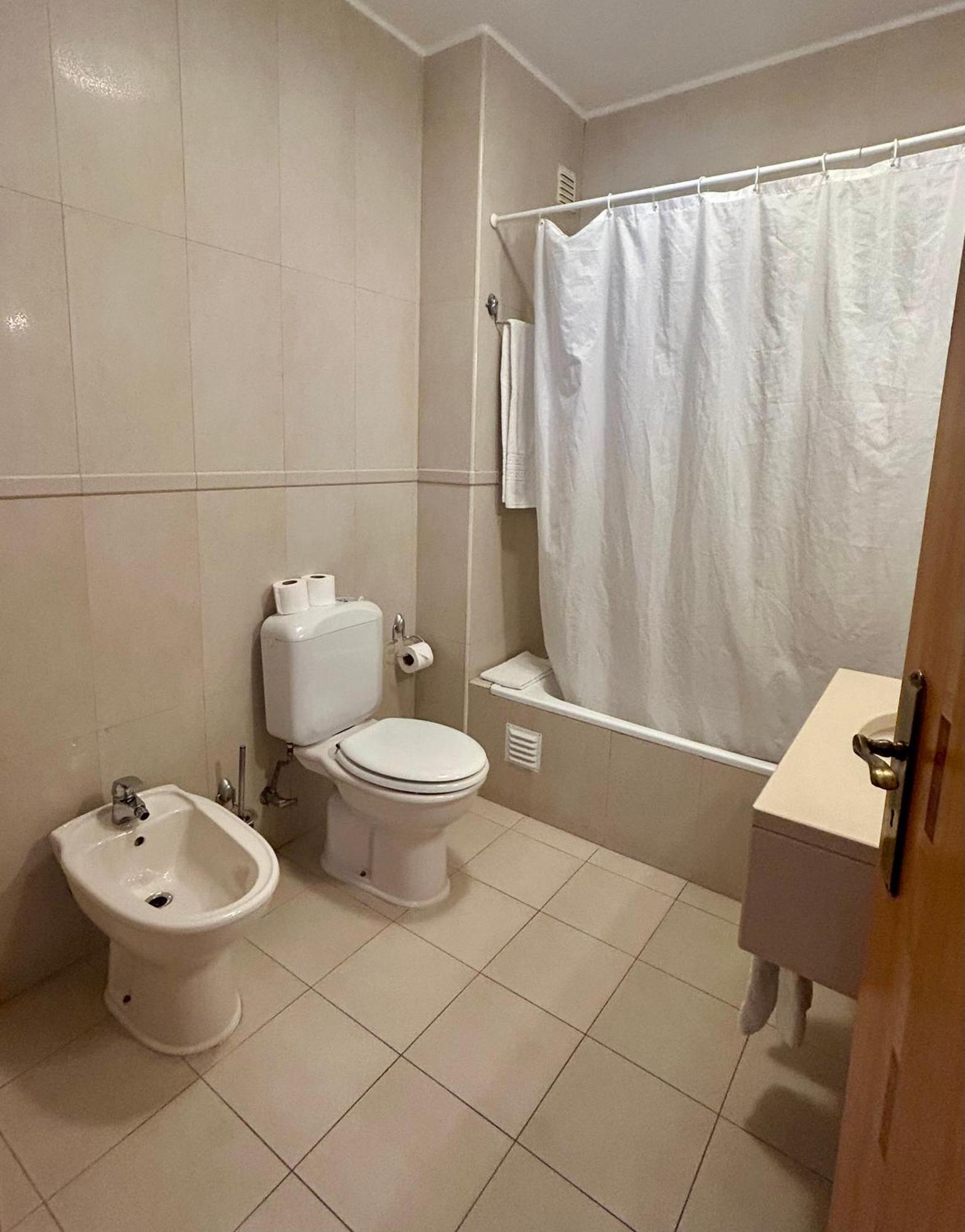 Apartamentos Santa Teresinha Алвор Экстерьер фото