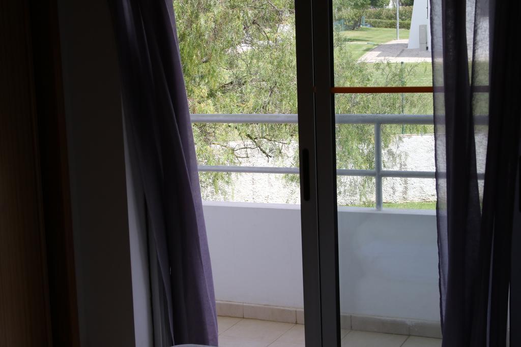 Apartamentos Santa Teresinha Алвор Экстерьер фото