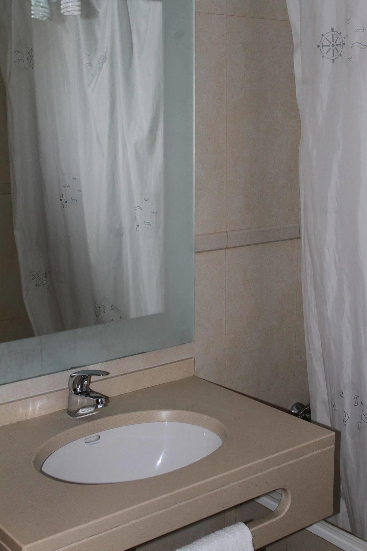 Apartamentos Santa Teresinha Алвор Экстерьер фото