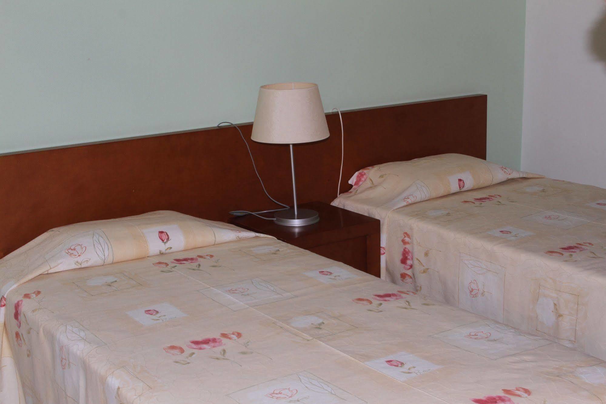 Apartamentos Santa Teresinha Алвор Экстерьер фото
