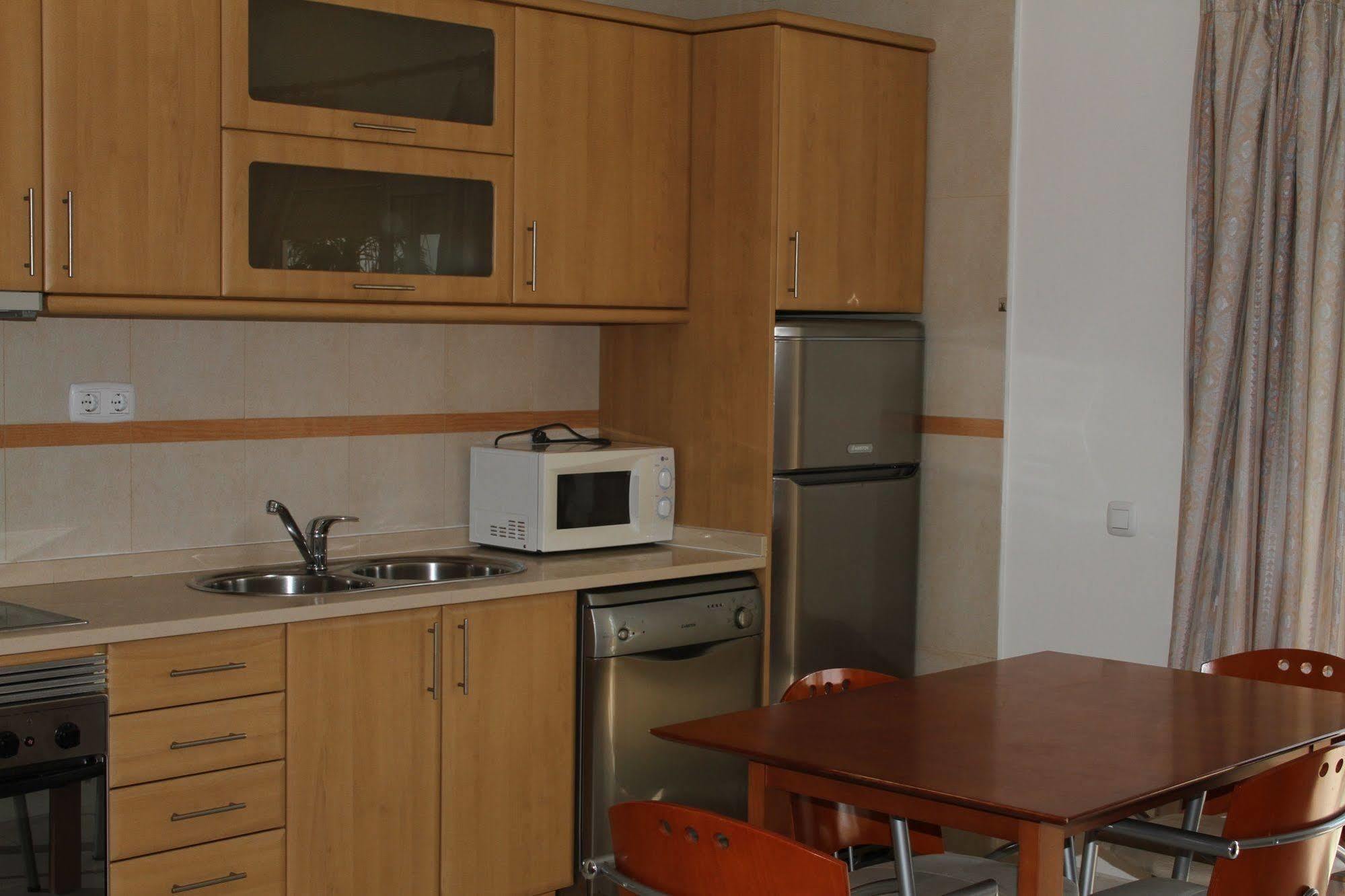 Apartamentos Santa Teresinha Алвор Экстерьер фото