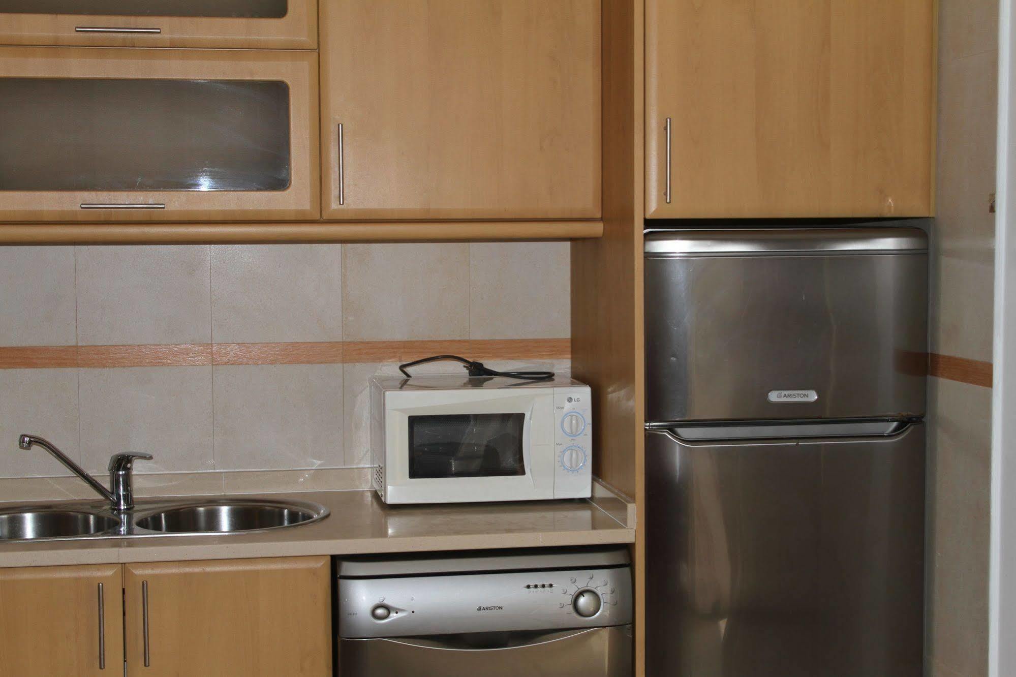 Apartamentos Santa Teresinha Алвор Экстерьер фото